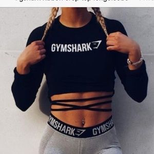 Gymshark Longsleeve Ribbon Crop Top (black)